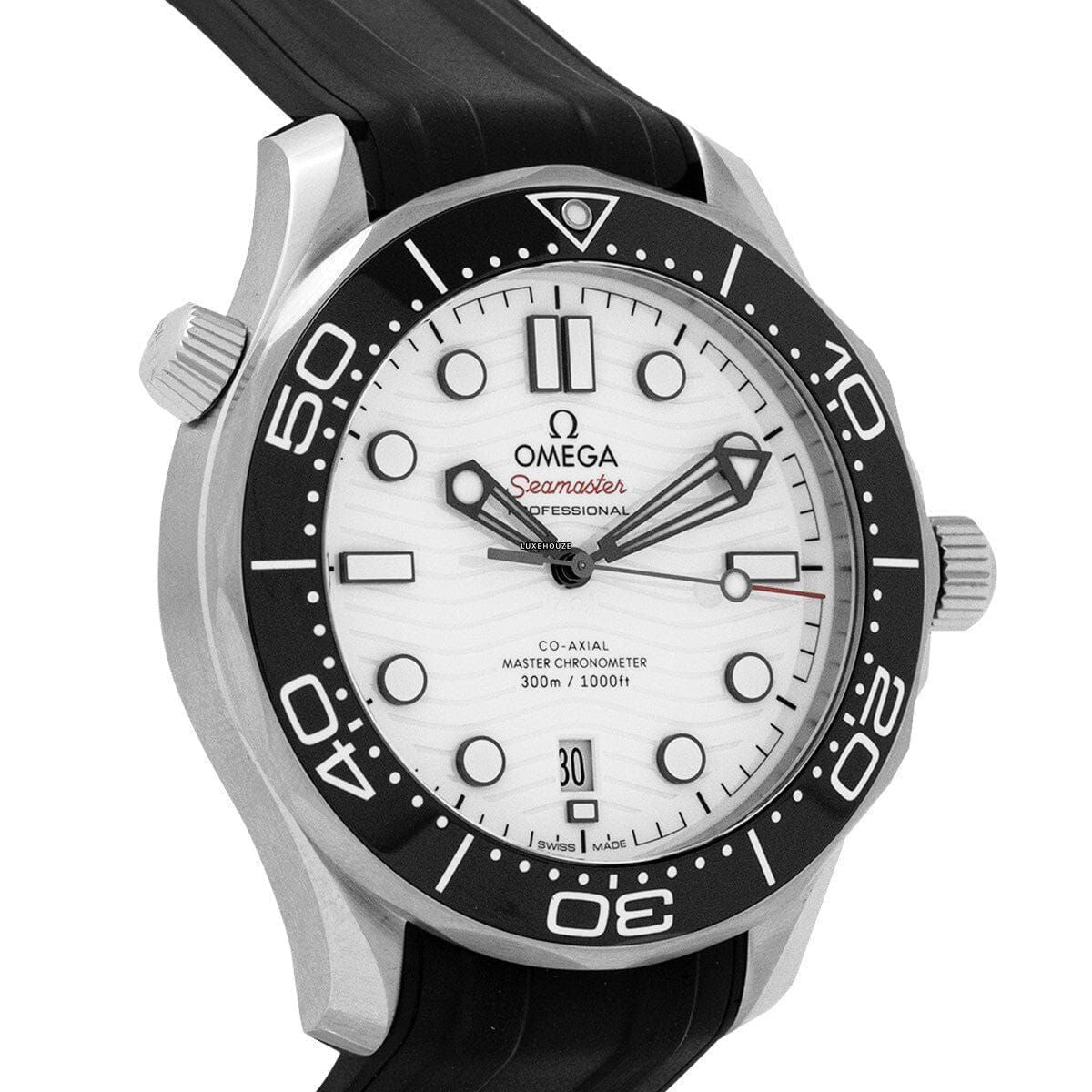 Seamaster Co-Axial 300M 21032422004001 White Dial, Rubber Strap