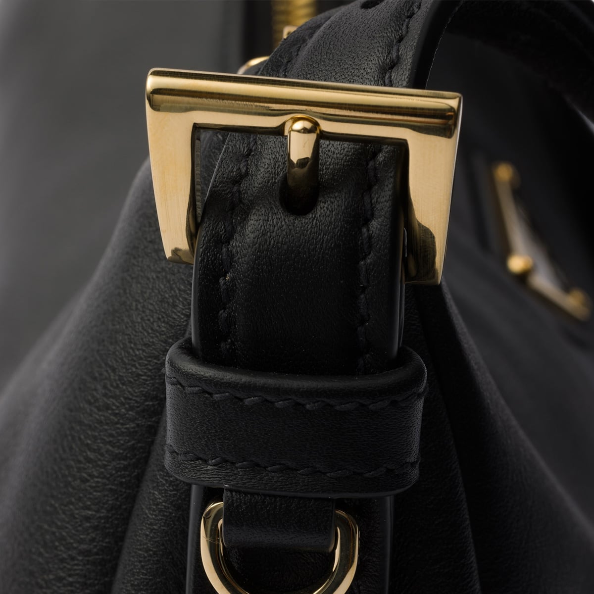 Aimée Medium Leather Shoulder Bag Black