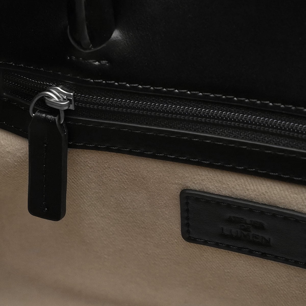 Nadel Mini Tote Bag Soft Black