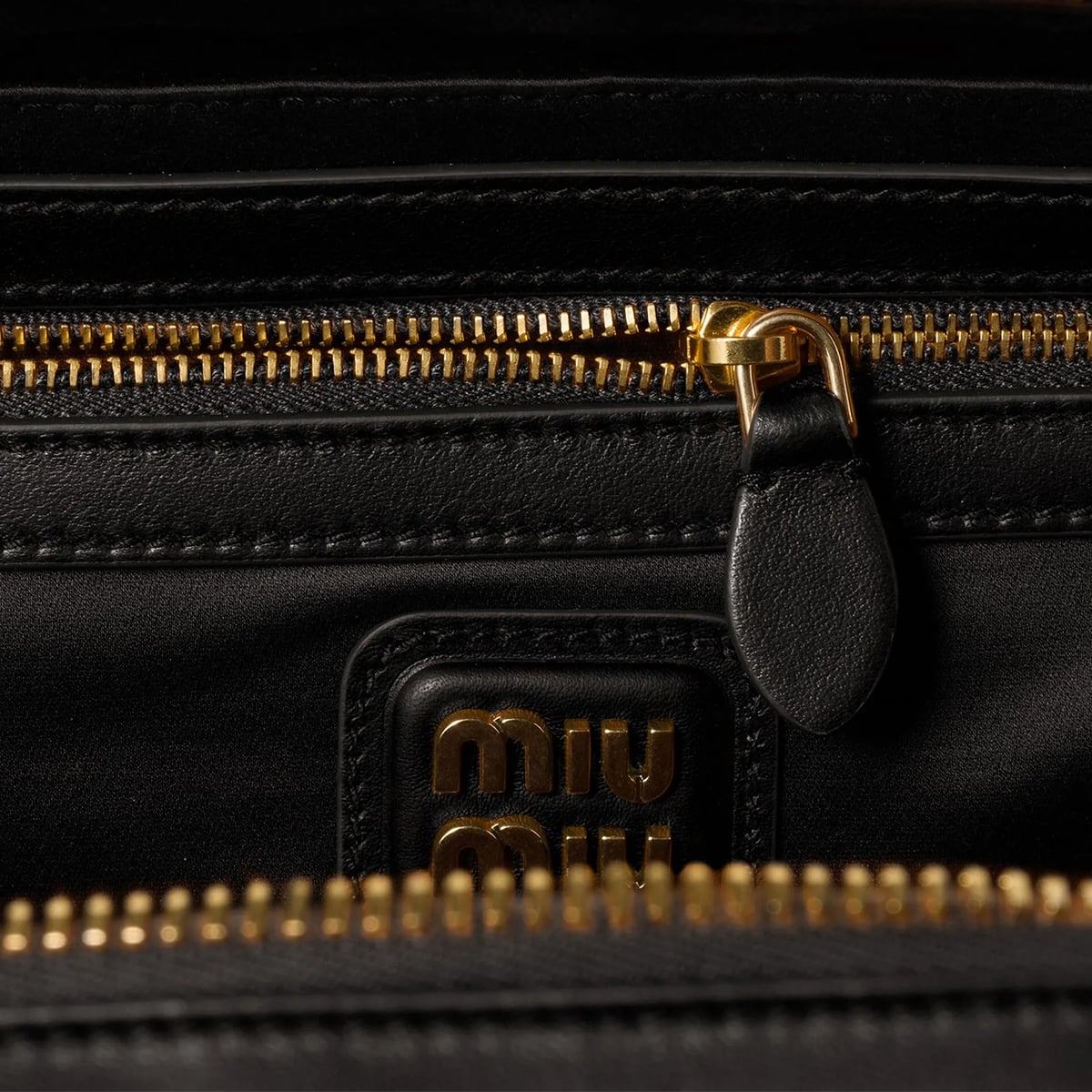 Large Arcadie Leather Bag Black