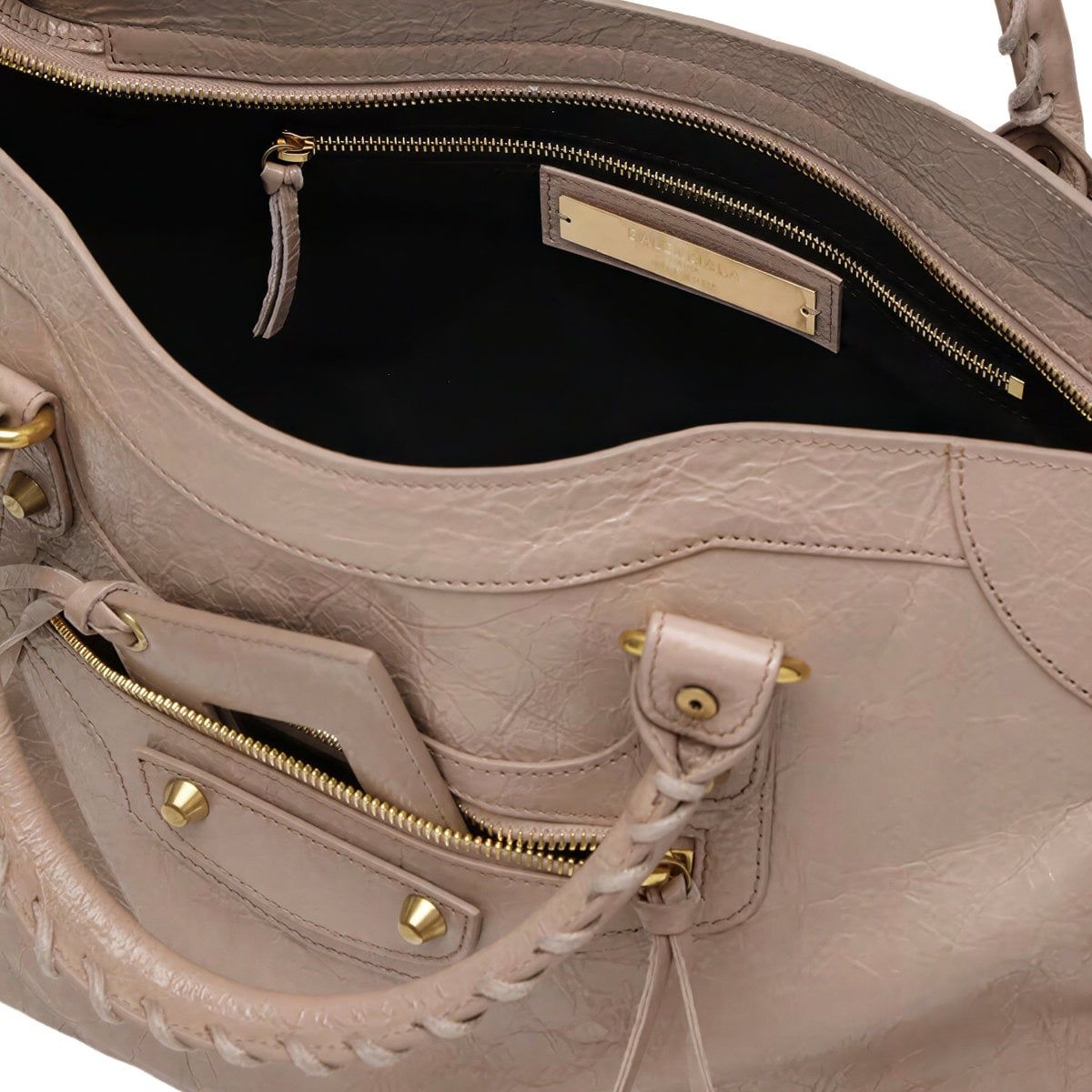 Le City Medium Hammered Lambskin Handbag Blush Pink