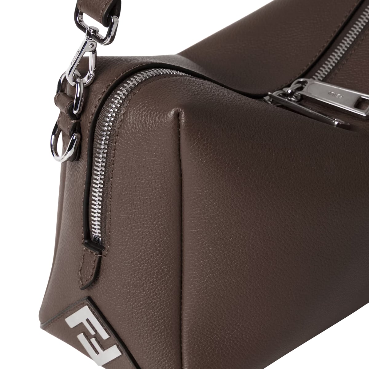 Lui Medium Shoulder Bag Leather Chocolate Brown