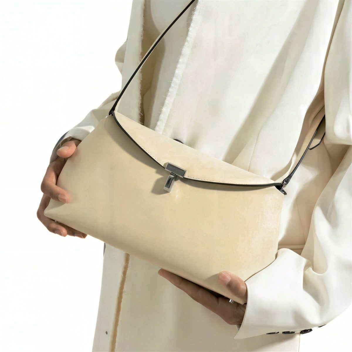 T-Lock Leather Clutch Bag Gold